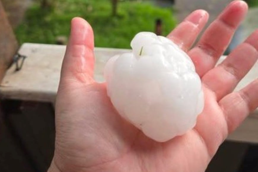 Granizo en zonas de Rosario.