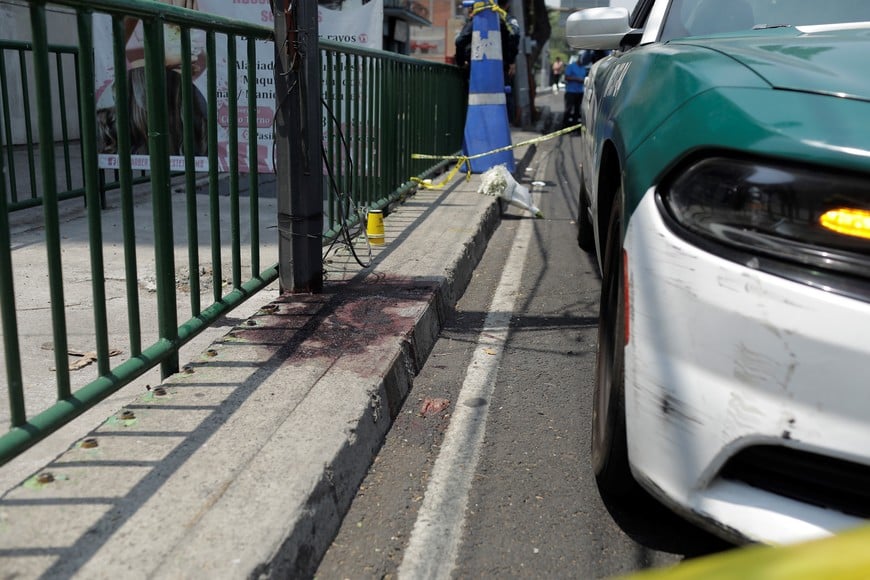 (250520) -- CIUDAD DE MEXICO, 20 mayo, 2025 -- Imagen del 20 de mayo de 2025 del sitio de un ataque contra Ximena Guzmán, secretaria particular de la jefa de Gobierno de la Ciudad de México, Clara Brugada, en la Ciudad de México, capital de México. En un ataque directo fueron asesinados la mañana del martes dos colaboradores cercanos de la jefa de Gobierno de la Ciudad de México, Clara Brugada: su secretaria particular, Ximena Guzmán, y su asesor, José Muñoz. (Xinhua/Str) (jg) (ra) (ce)