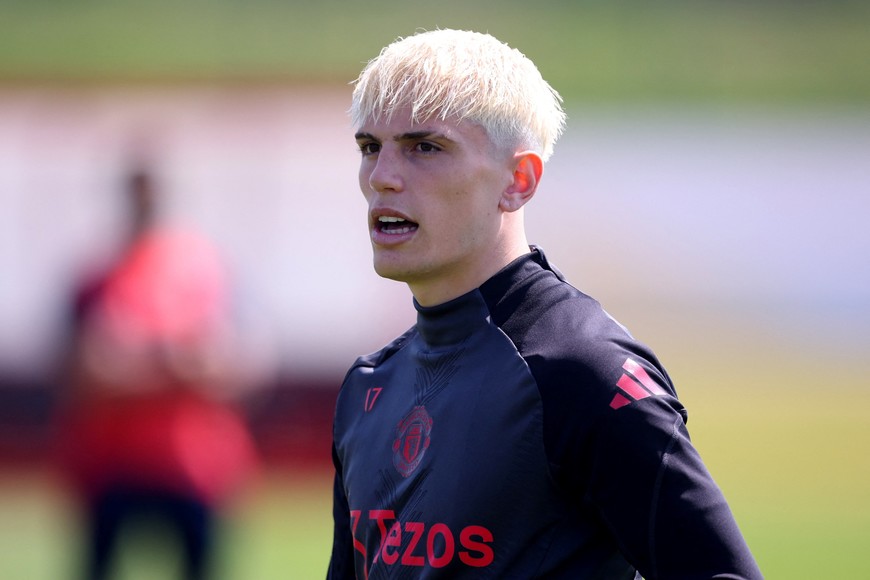 Soccer Football - Europa League - Final - Manchester United Training - Trafford Training Centre, Carrington, Britain - May 20, 2025
Manchester United's Alejandro Garnacho during training Action Images via Reuters/Ed Sykes