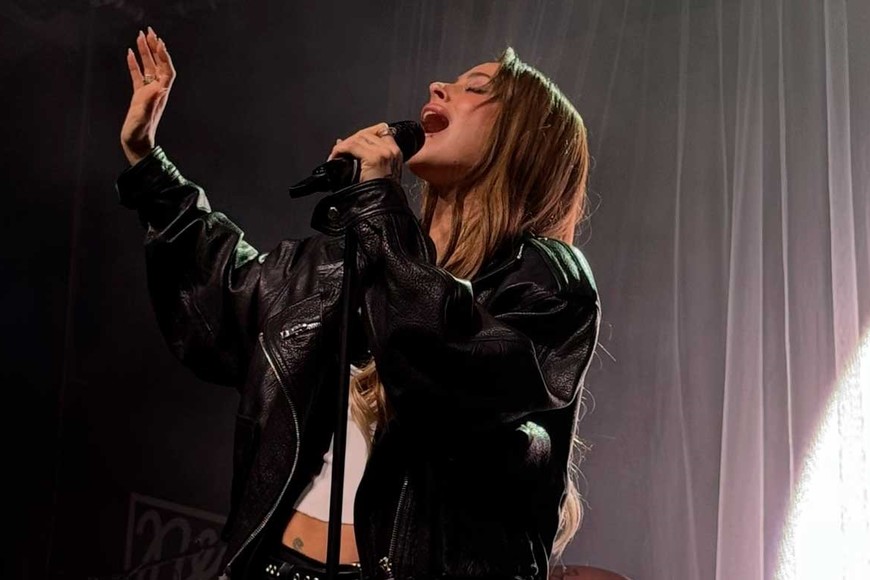 Renovada, Tini presentó su nuevos temas en la capital española.