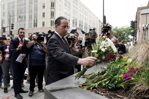 U.S. Representative Jamie Raskin (D-MD) pays respects at the Capital Jewish Museum, near the site where two Israeli embassy staff were shot dead, in Washington, D.C., U.S. May 22, 2025.  REUTERS/Ken Cedeno