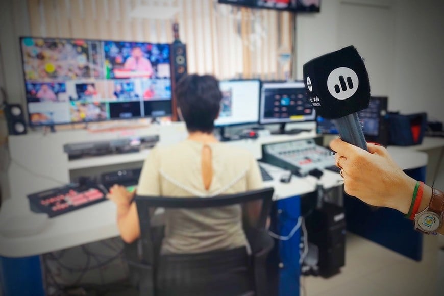 Sala de controles de Radio Rafaela TV