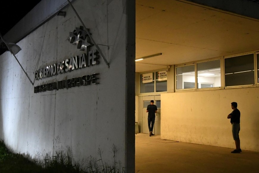 Uno de los motociclistas fue trasladado al hospital Iturraspe donde se produjo su fallecimiento. Crédito: Archivo El Litoral.