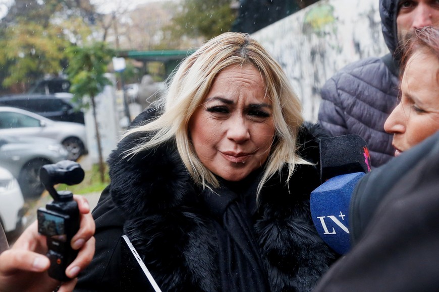 Veronica Ojeda, ex-girlfriend of late Argentine soccer legend Diego Maradona, arrives at the San Isidro court for the continuation of the trial of Maradona's death, as the Argentine court is expected to rule over an investigation on Judge Julieta Makintach participating in the trial, for allegedly taking part in a secretly filmed documentary of the trial, in San Isidro, on the outskirts of Buenos Aires, Argentina, May 27, 2025. REUTERS/Francisco Loureiro