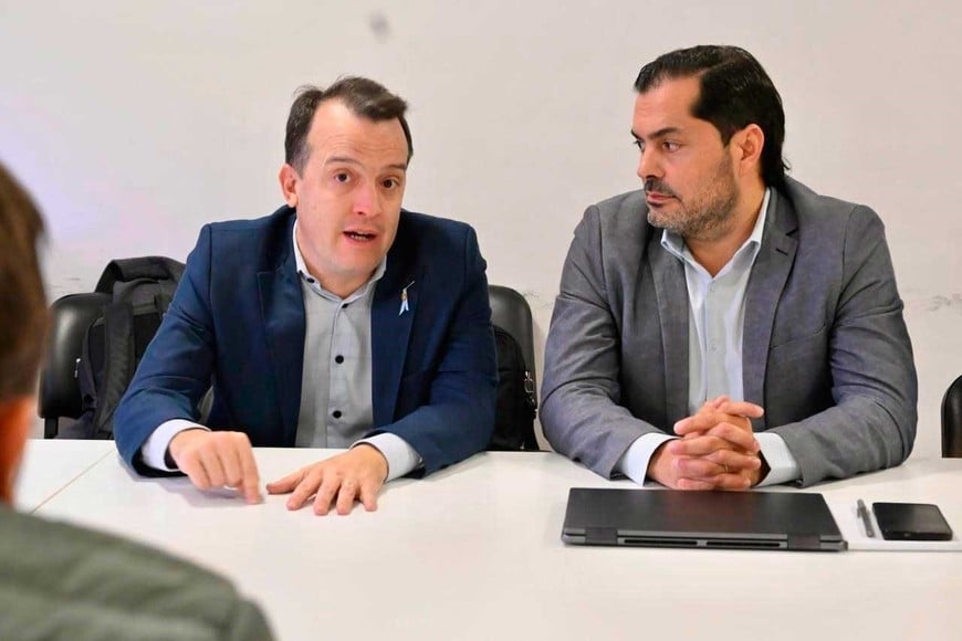 Blanco junto al ministro de Trabajo, Báscolo.