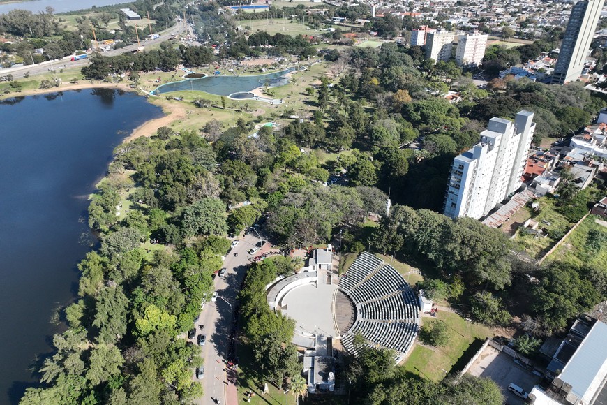 La previa de los seguidores de La Renga en la ciudad de Santa Fe. Crédito: Fernando Nicola