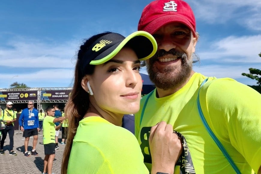 Daniela, apasionada por el deporte y el bienestar, junto a Silvio.