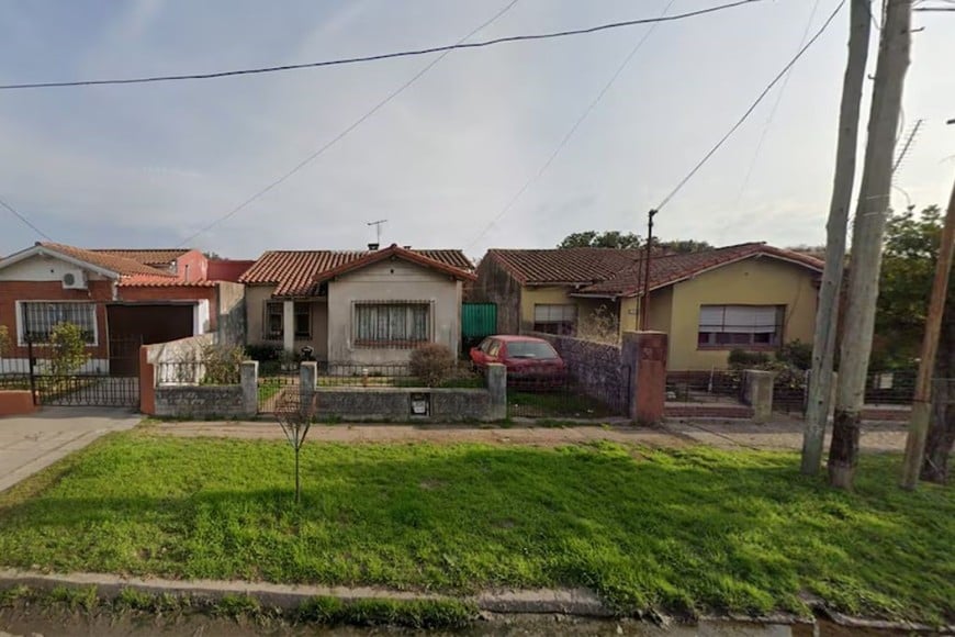 La casa en Florencio Varela donde fueron encontrados los cuerpos de la mujer y su hijo.