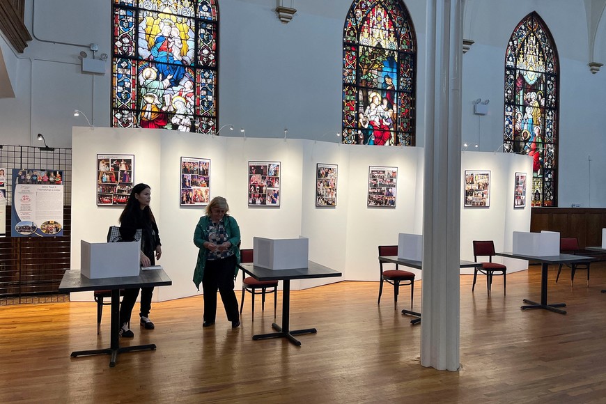 Polish expatriates in New York City's Greenpoint neighborhood stand to vote in Poland's presidential election at the Polish and Slavic Cultural Center, in New York City, U.S. May 31, 2025. REUTERS/Nick Zieminski