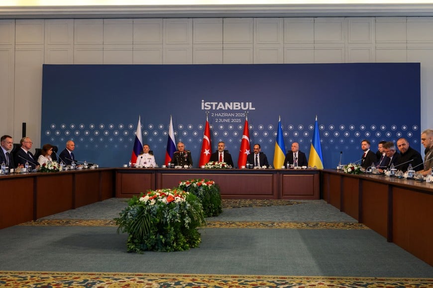 Russian delegation, led by presidential adviser, Vladimir Medinsky, Chief of the Turkish General Staff, Metin Gurak, Turkish Foreign Minister Hakan Fidan, Turkey's intelligence chief, Ibrahim Kalin, Ukrainian delegation led by Ukrainian Defence Minister Rustem Umerov, attend a meeting at Ciragan Palace on the day of the second round of peace talks between Russia and Ukraine, in Istanbul, Turkey, June 2, 2025. REUTERS/Murad Sezer