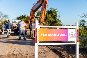 La obra se extiende por calle Bosch, desde 1 de Mayo hasta Rivadavia, en una extensión de 523 metros de desagüe completo con bocas de registro cada 100 metros