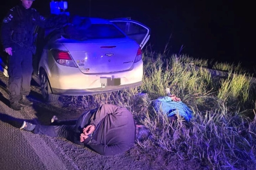 Ruta Nacional 11, kilómetro 593. En este punto fue interceptado el auto utilizado por los delincuentes.