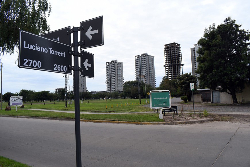 La calle Luciano Torrent será el límite sur del Parque Federal.