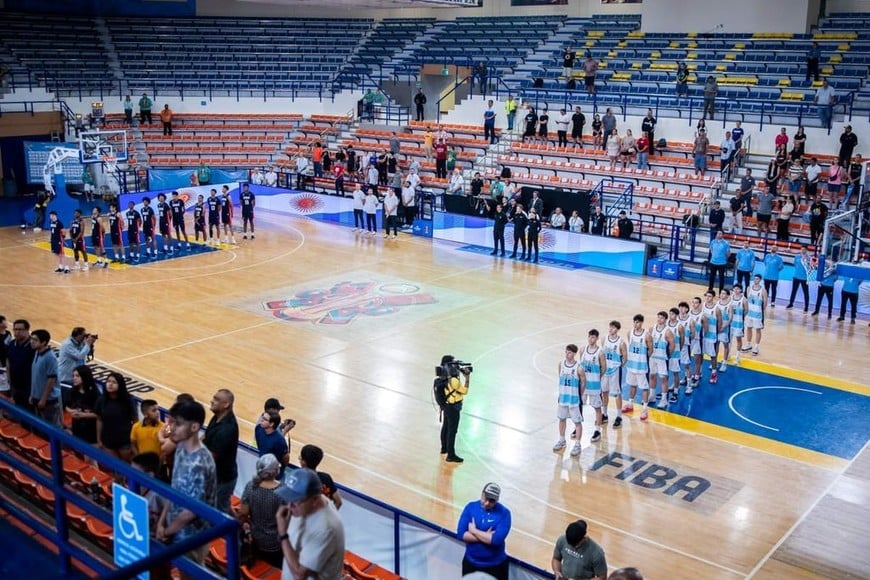 Argentina cayó ante Estados Unidos en el cierre de la fase de grupos de la AmeriCup U16 masculina de básquet. Foto: FIBA