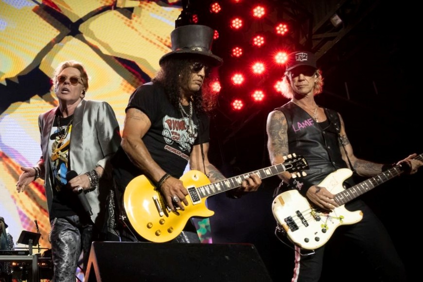 Guns N’ Roses: el icónico frontman Axl Rose, y los irremplazables Slash en guitarra y Duff McKagan en bajo
