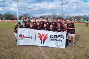 Juventud ganó en Esperanza y sacó ventaja en el duelo de ida de los octavos de final.