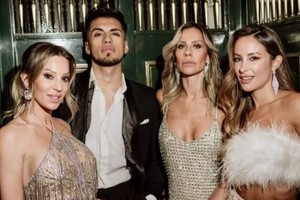 Marzol, Lazarte, la directora María Laura Cattalini y Sánchez: un equipo creativo y dedicado. Foto: Gentileza producción