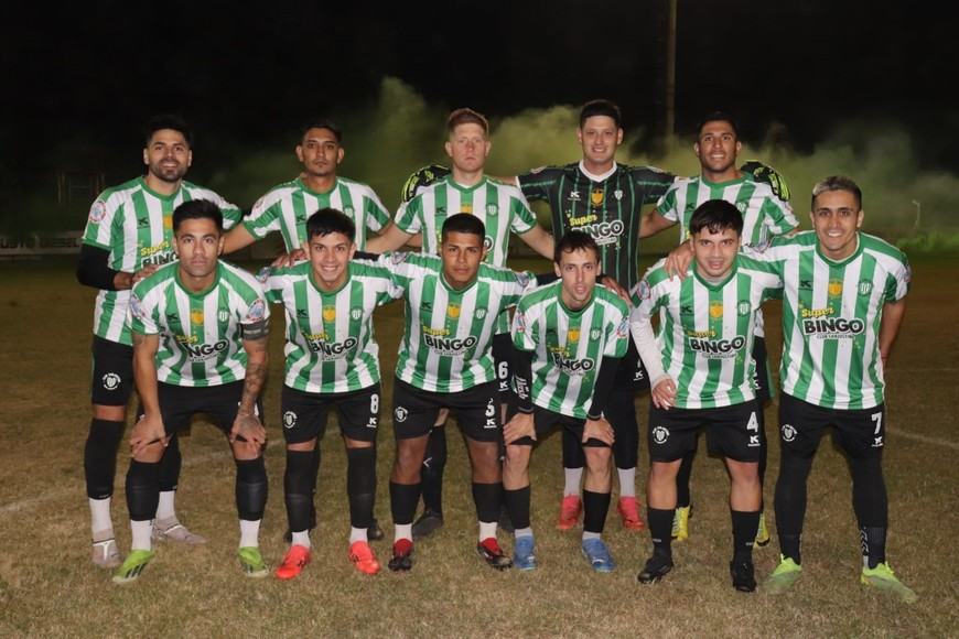 Verde color esperanza. Sanjustino ganó y lo festejó a lo grande. Crédito: Gentileza César Ramayo