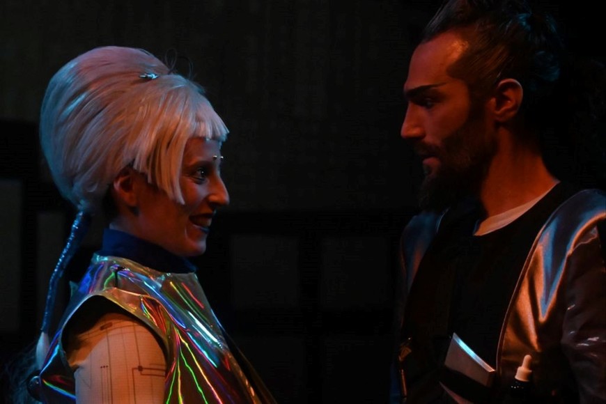 Comedia UNL, 21ª obra, “Ha, cuando se corre la bruma”: Sofía Gerboni (también directora) y Diego López.