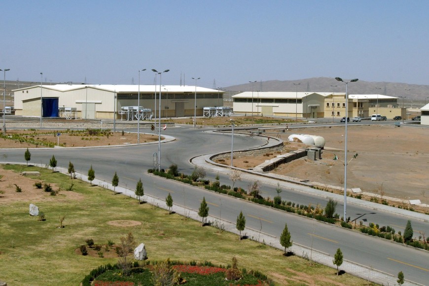 FILE PHOTO: A view of the Natanz uranium enrichment facility 250 km (155 miles) south of the Iranian capital Tehran, March 30, 2005. REUTERS/Raheb Homavandi/File Photo