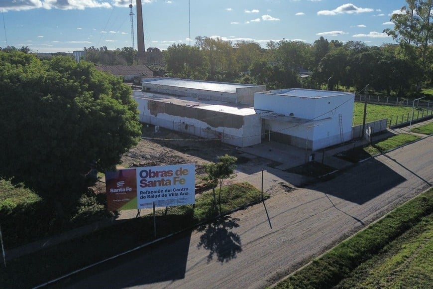 "Las tareas que se desarrollan para la recuperación integral del edificio , propone dar respuestas a problemas como filtraciones en cubiertas, fisuras en muros y pisos, y deterioro generalizado de terminaciones y herrerías"