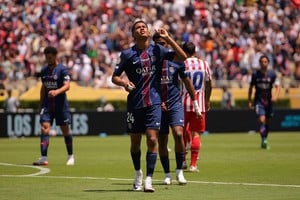 Soccer Football - FIFA Club World Cup - Group B - Paris St Germain v Atletico Madrid - Rose Bowl Stadium, Pasadena, California, U.S. - June 15, 2025
Paris St Germain's Senny Mayulu celebrates scoring their third goal REUTERS/Daniel Cole