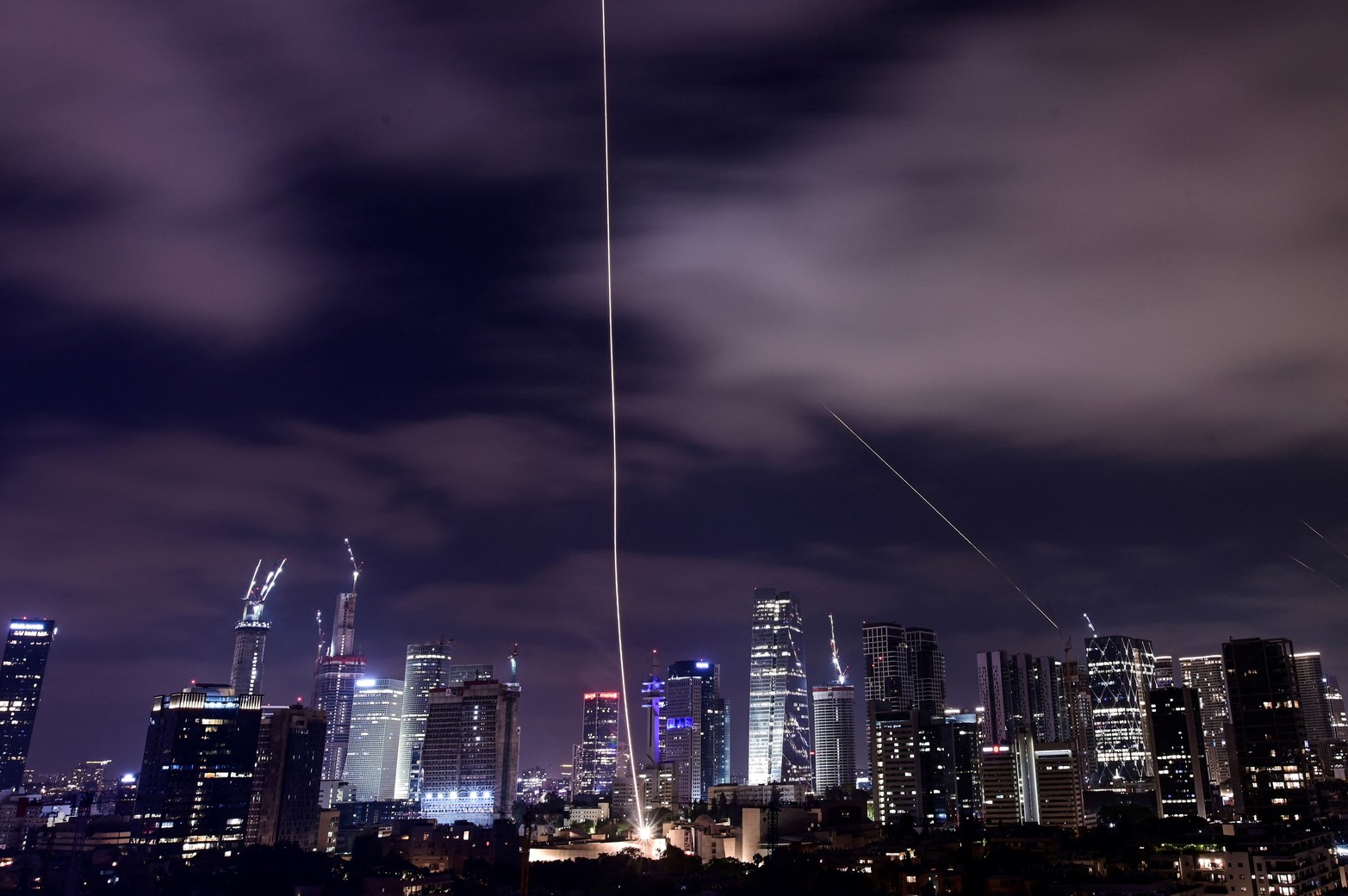 La cúpula de hierro no descansa.