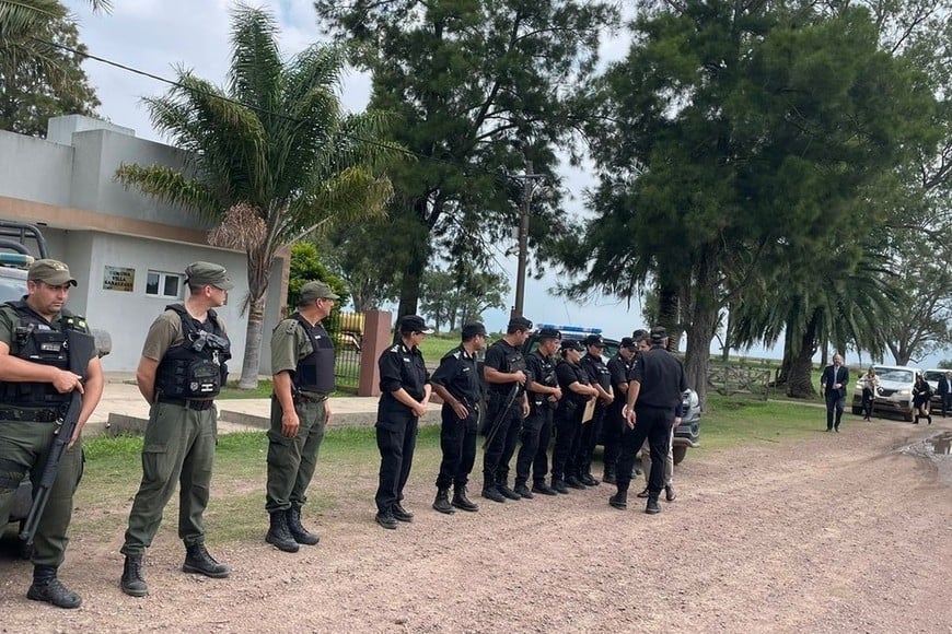 qfNbuEmEk_870x580__1