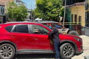 El atentado tuvo lugar a eso de las 11.00 horas y el hijo de la pareja asesinada resultó herido.