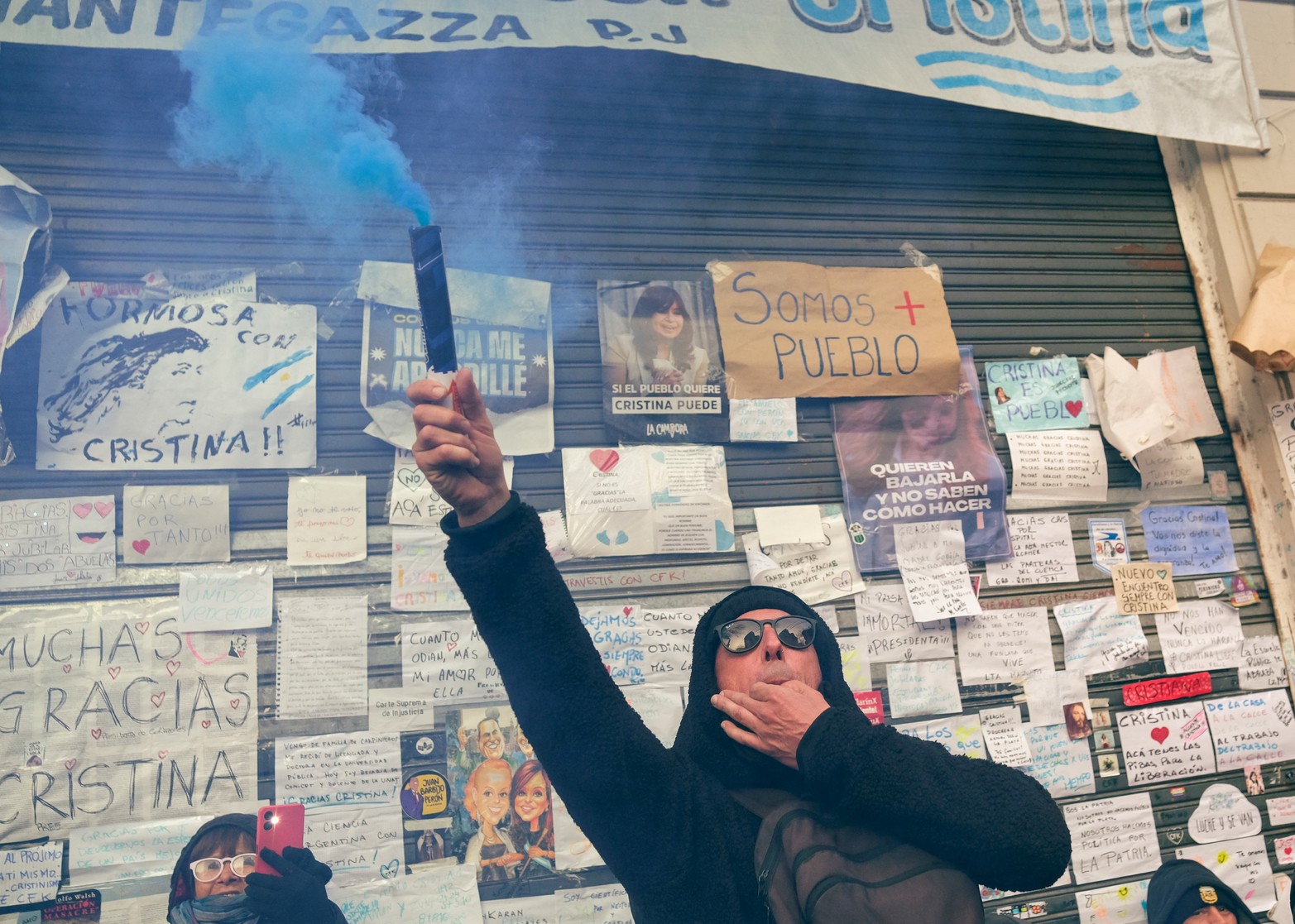 La militancia acompaña desde temprano. 