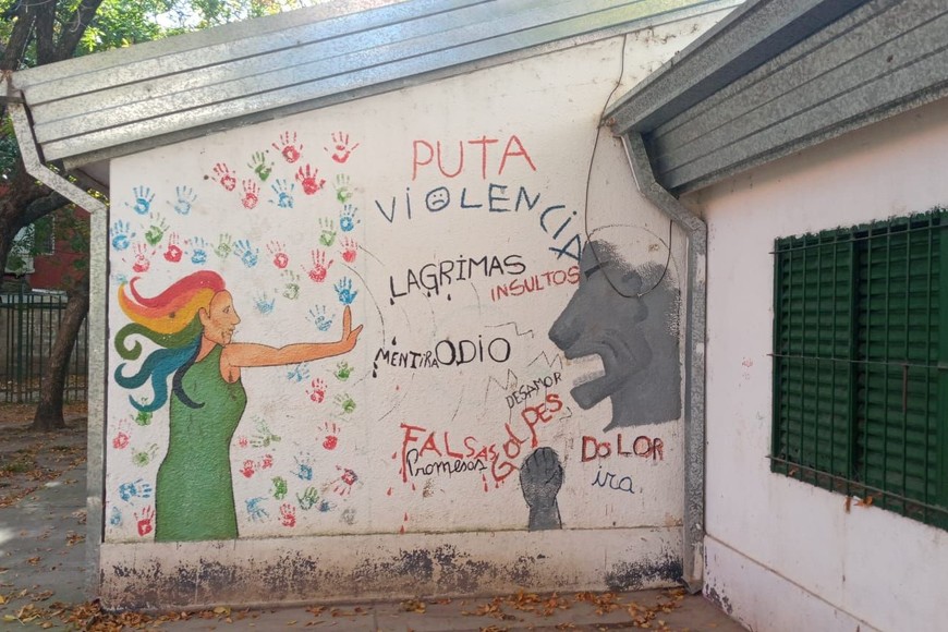 Mural sobre Violencia. Se encuentra en el CAF N° 24.