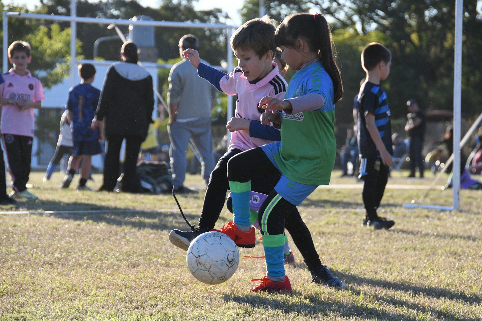 Encuentro de escuelitas de fútbol en Club Querandí