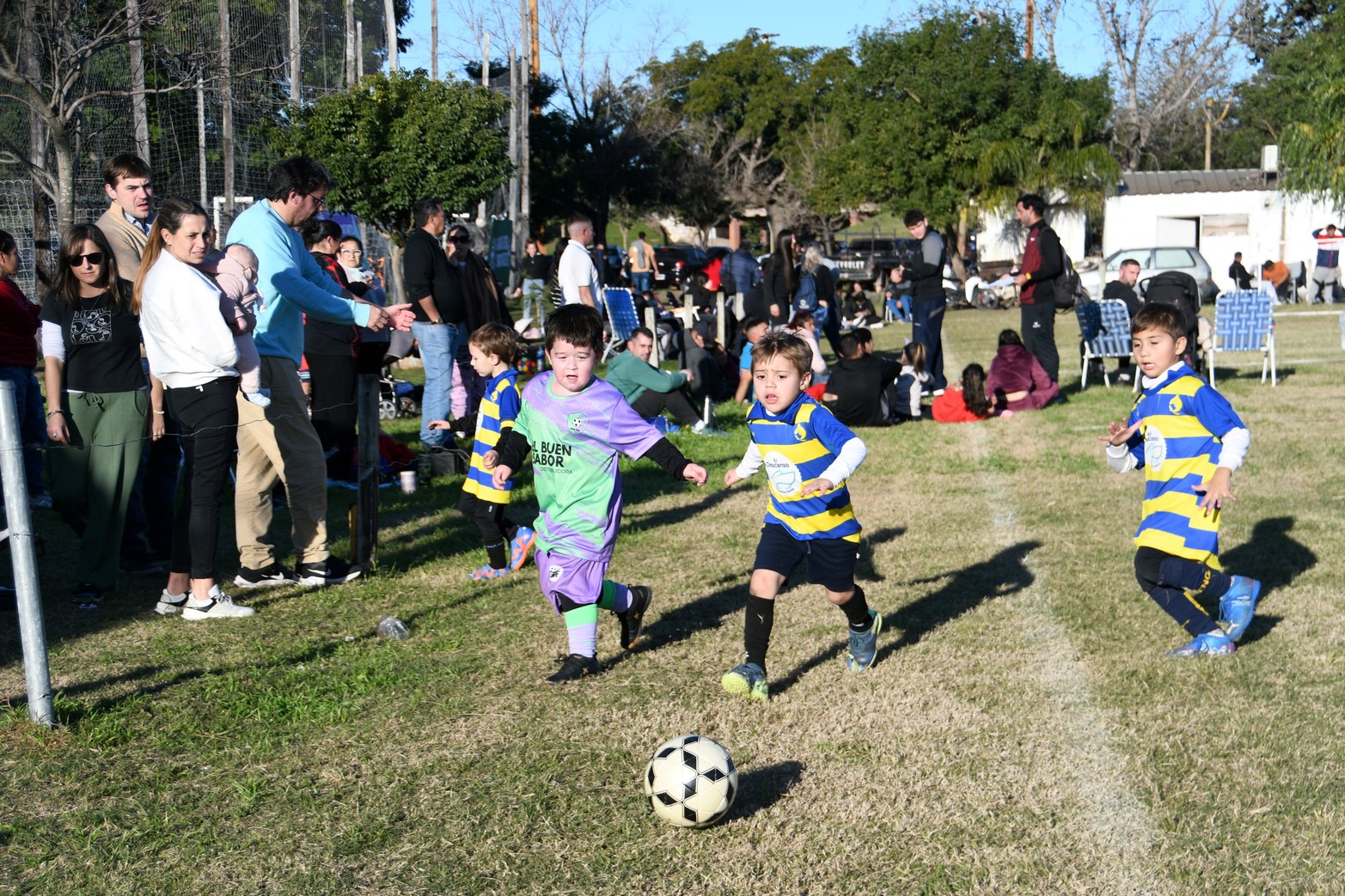 Encuentro de escuelitas de fútbol en Club Querandí