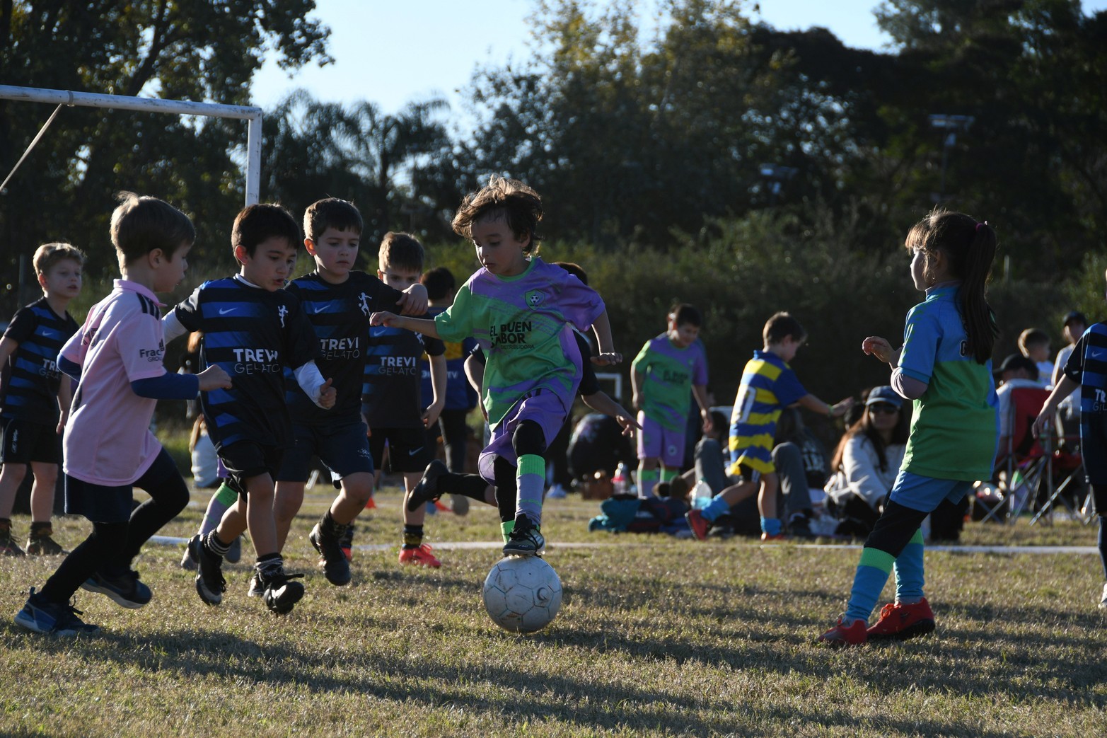 Encuentro de escuelitas de fútbol en Club Querandí