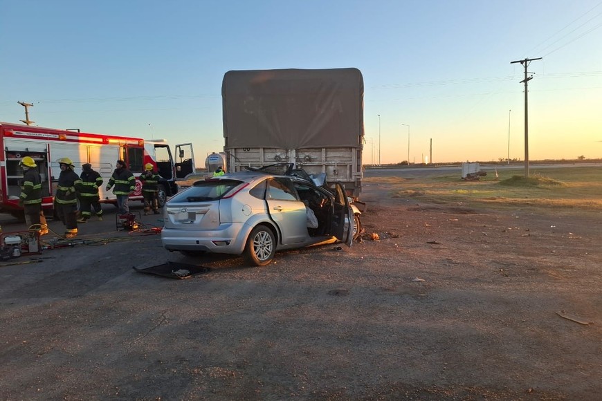 Trabajaron bomberos voluntarios de Sa Pereira y Pilar, la Subcomisaría 2da y agentes del Sies 107. Crédito: El Litoral.