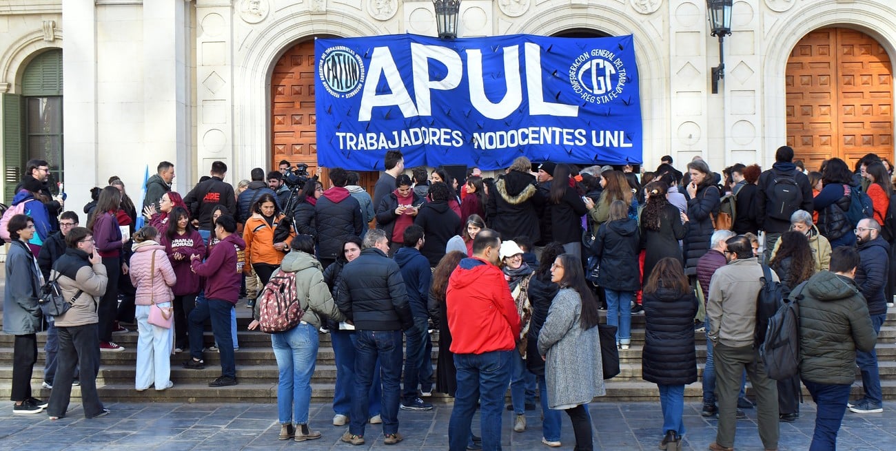 Se dio lectura a diversos artículos del proyecto de ley de financiamiento. Crédito: Guillermo Di Salvatore
