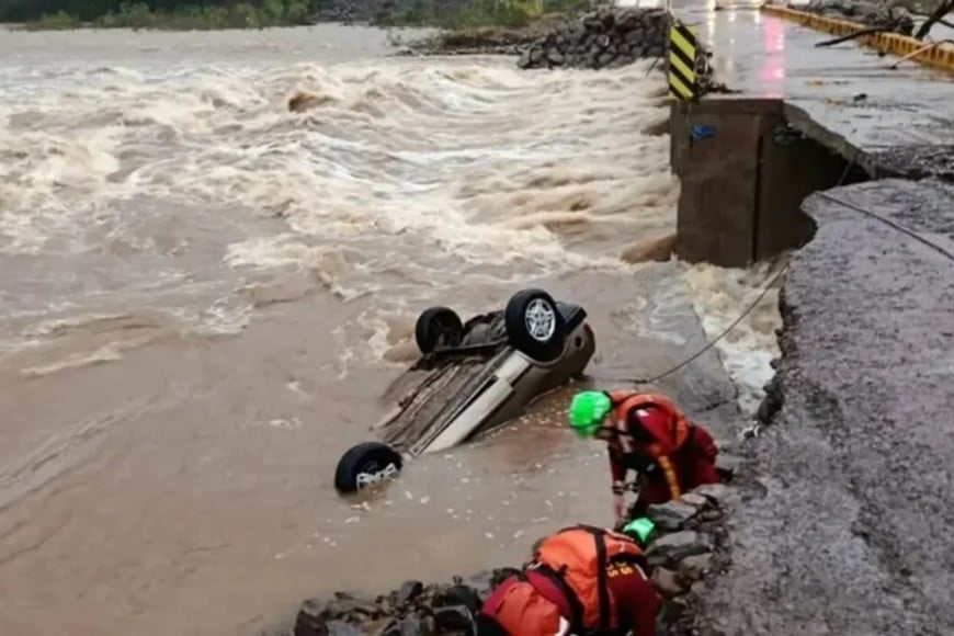 Al menos 9.000 personas fueron evacuadas en 155 municipios.