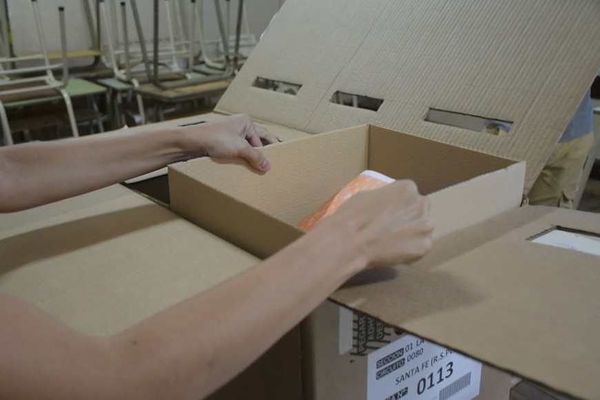 Las urnas se abren el domingo por la noche. Foto: Carolina Niklison