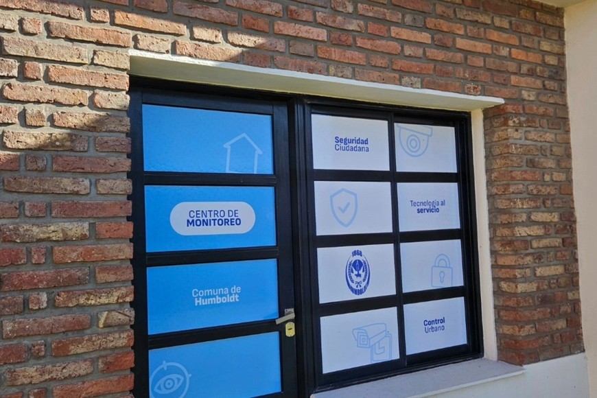 Se adquirieron más de 15 nuevas cámaras, permitiendo ampliar el sistema a 45 cámaras activas en todo el pueblo,