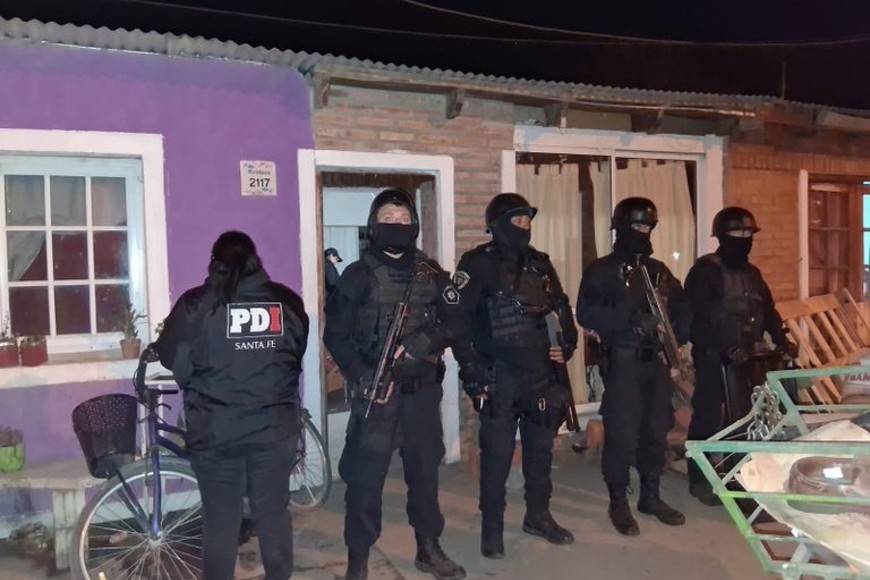 Uno de los domicilios allanado en la noche del viernes.