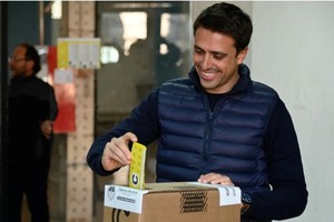 Juan Pedro Aleart participó de la jornada electoral como candidato de La Libertad Avanza en Rosario.
