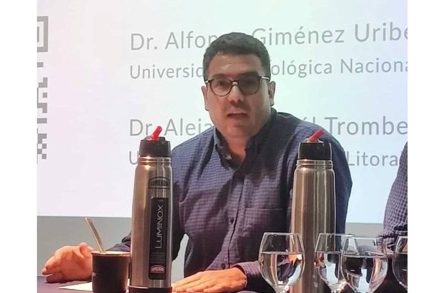 Max Grether, secretario de Ciencia, Técnica y Extensión de la Facultad de Ciencias.