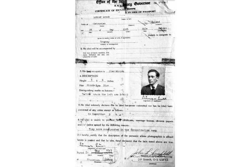 Documentación tras la liberación, confeccionada por organismos internacionales. Foto: Gentileza Adriana Lerman