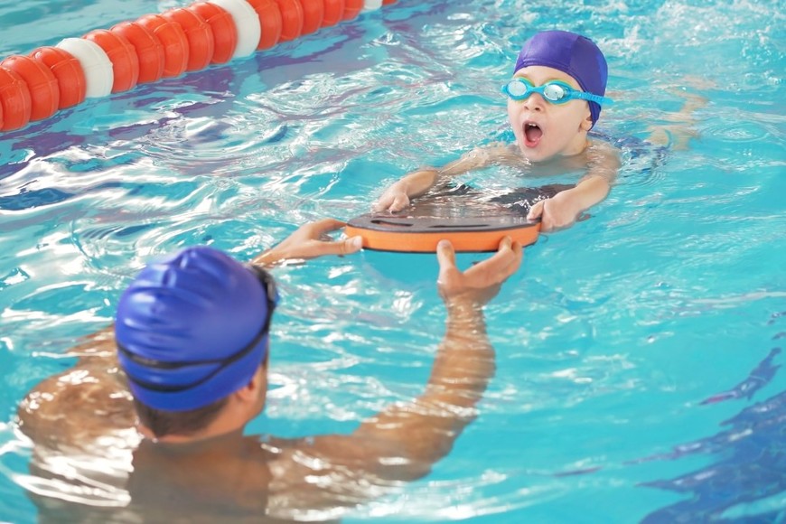 Nadar preserva la salud cerebral con los años.