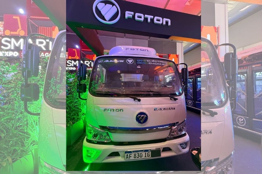 El grupo exhibió su camión eléctrico e-Aumark y el bus Corven de 6 metros en el stand oficial.