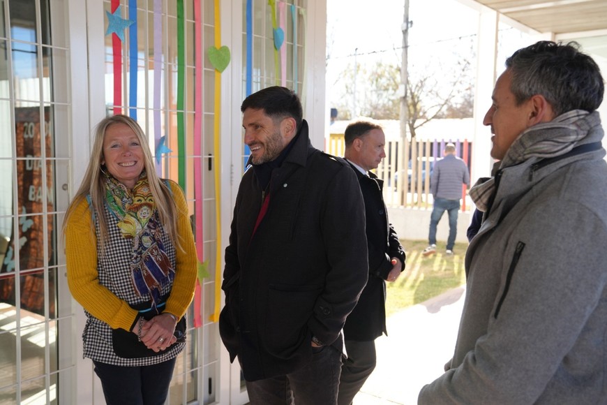 Pullaro destacó que “cuando se administra el Estado con honestidad, austeridad y eficiencia, las obras empiezan a llegar”.