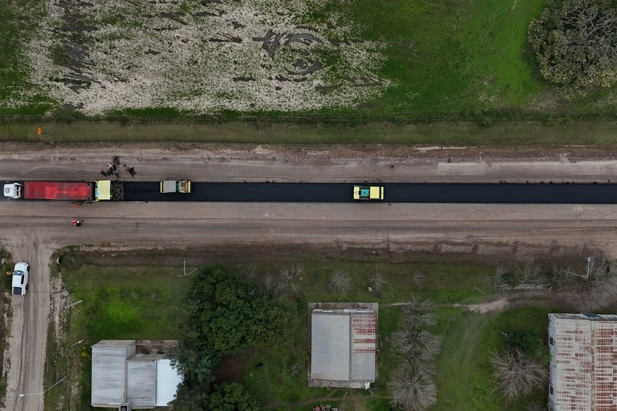 “Acompañamos con obras importantes la decisión del gobernador Maximiliano Pullaro de fortalecer el norte productivo", señaló Enrico.