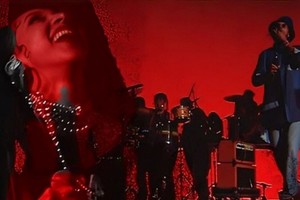 Ivonne Guzmán y Néstor Ramljak, las voces de ambos grupos. Foto: Gentileza producción