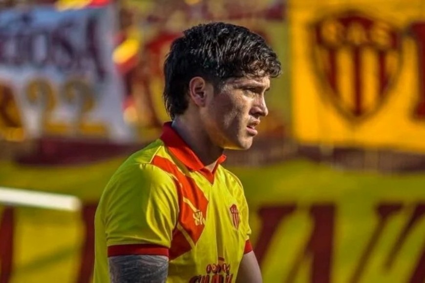 Arzamendia cuando jugaba en Sarmiento de Resistencia y fue dirigido por Marioni.