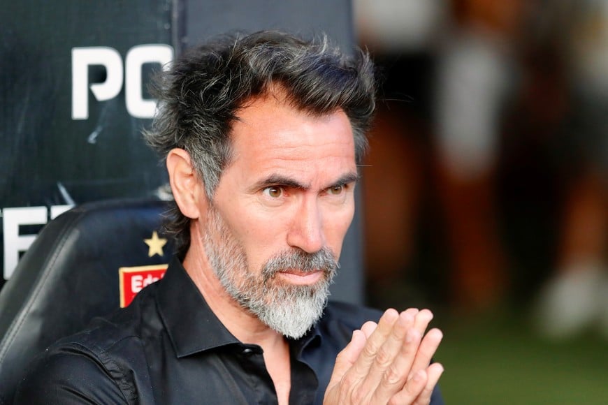 Domínguez se mostró crítico tras la derrota de Estudiantes ante Vélez.